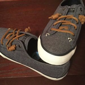Women Sperry Sneakers.